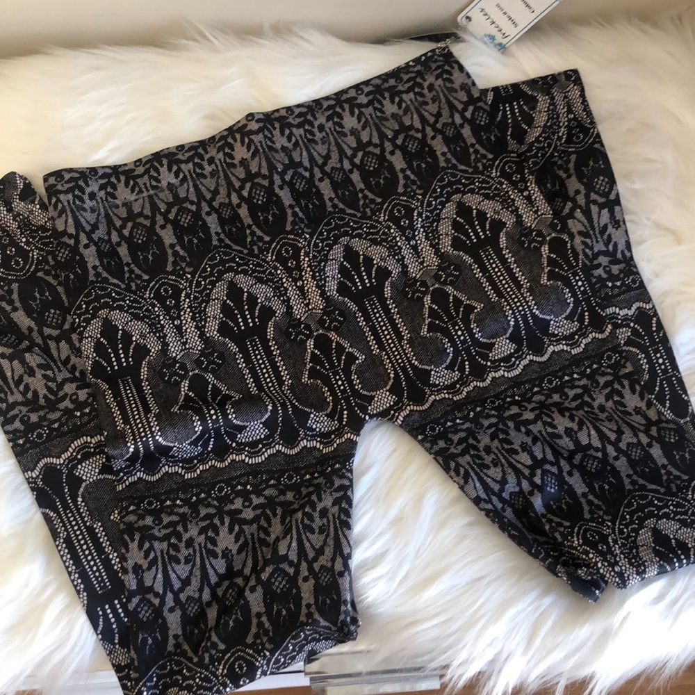 Freckles lace printed leggings